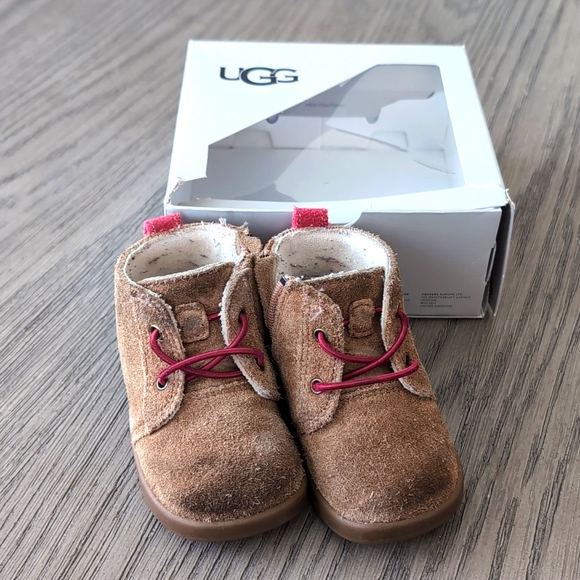 Uggs Kristian boots, sz 04/05, Chestnut - Picture 1 of 3